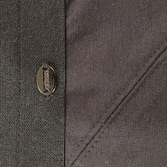 Guess pencil skirt - Picture 3 of 3